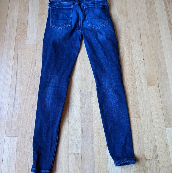 AE distressed Stretch Jeggings size 4 - Picture 2 of 5